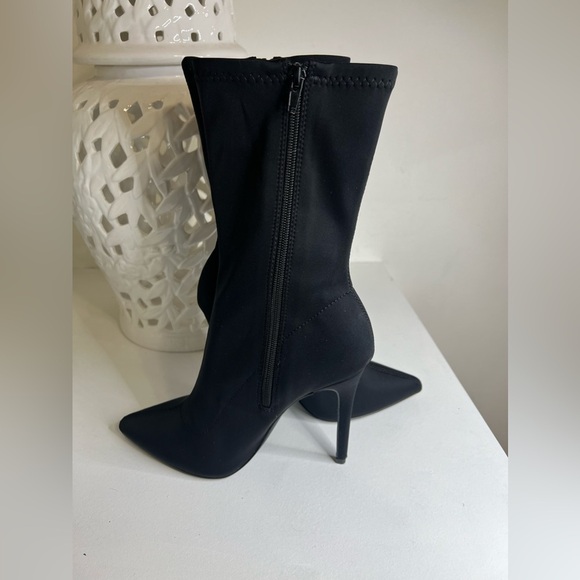 OLIVIA THOMPSON Heeled Boots - Black - Ladies size 8 - Picture 6 of 7